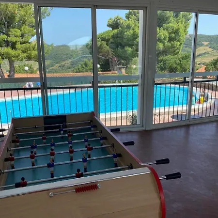 Ambeille * Κολιούρ